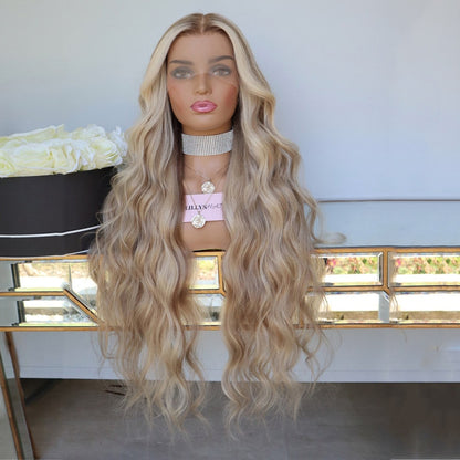 Cranberry Transparent Lace Wigs Blonde Highlight Wig Human Hair 13x4 Lace Frontal Wig 180%